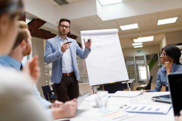 Online Course Certified Sales & Marketing Manager