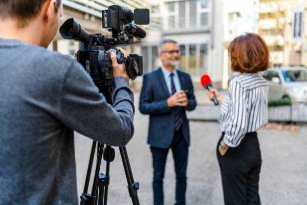 Online Course Certified Broadcast Journalist