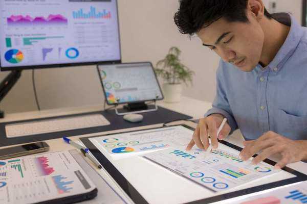 Online Course Certified Educational Research Analyst
