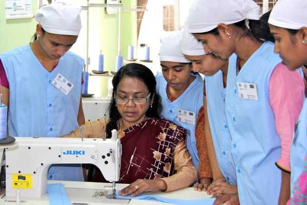 Online Course Certified Sewing Machine Operator