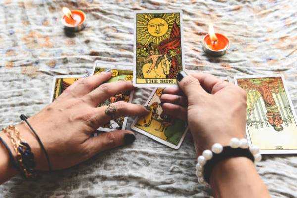 Online Course Certified Tarot Reader