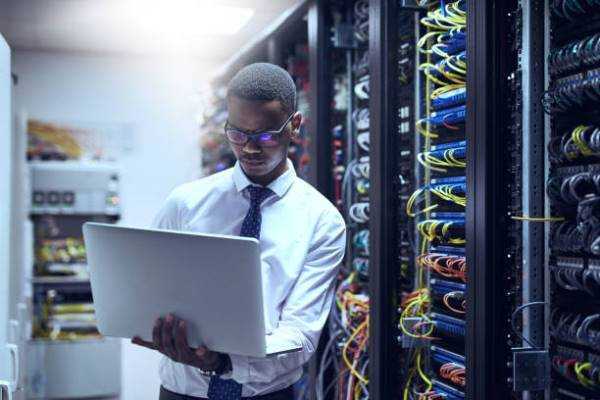 Online Course Certified System and Networking Specialist